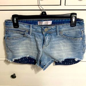 Anchor fabric shorts